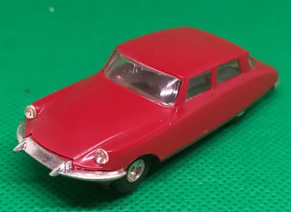 4854 Citroen DS 19